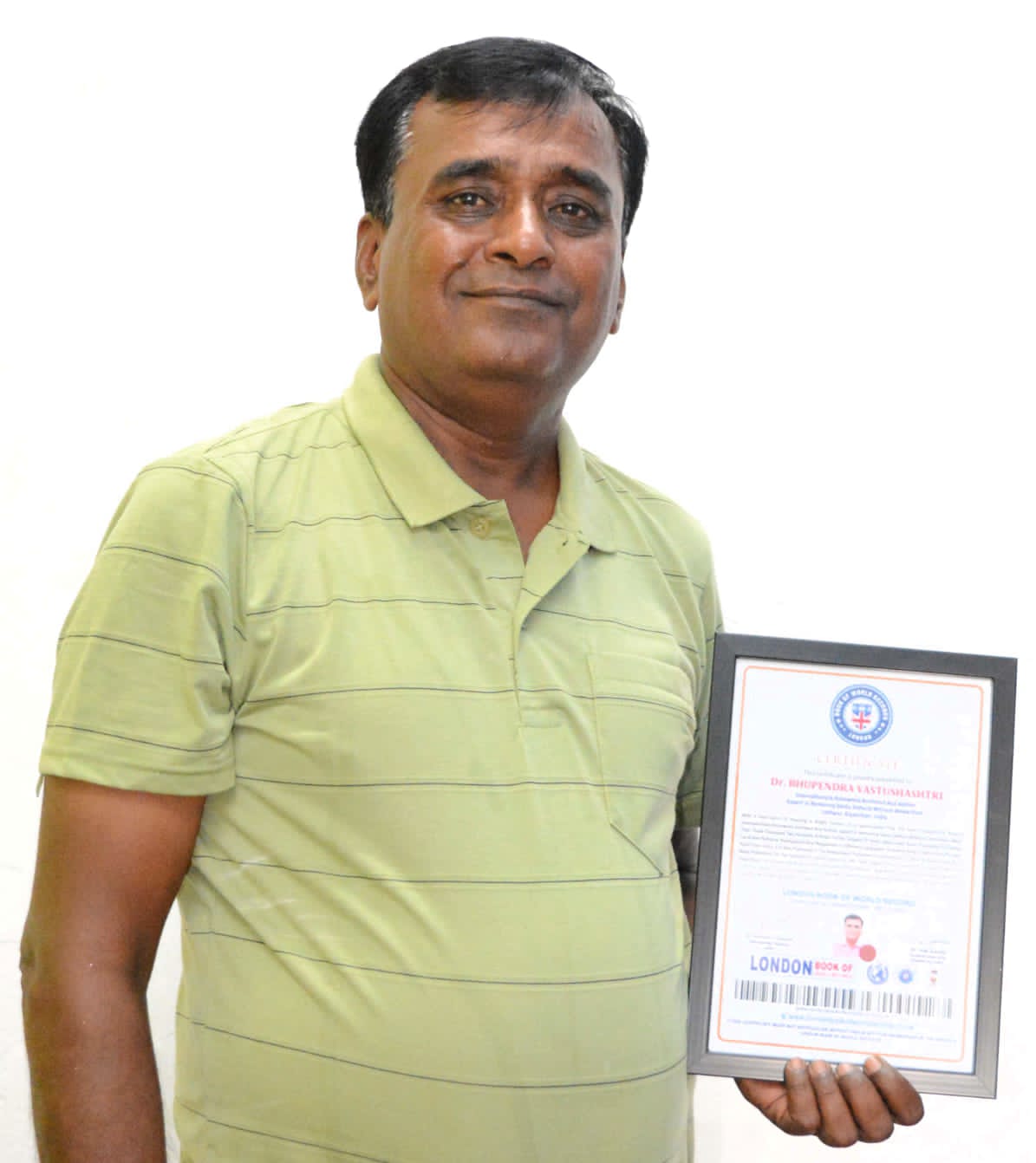 Dr. Bhupendra Vastushastri's name included in the London Book of World Records